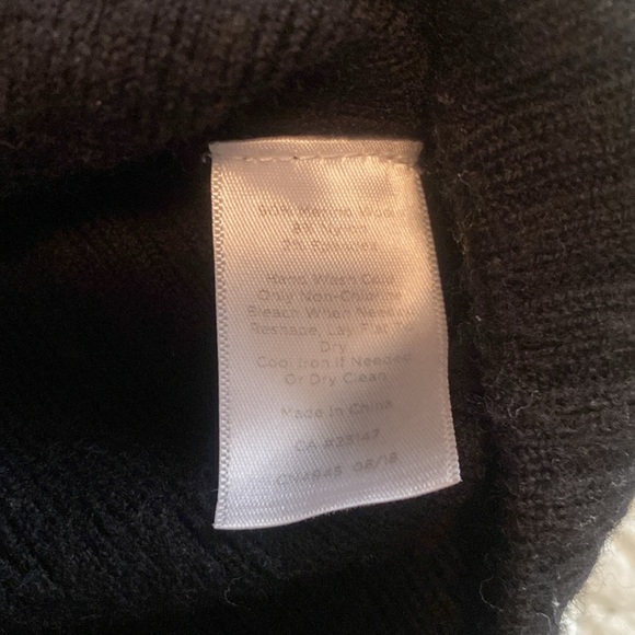 NWOT Merino Wool Sweater - Picture 7 of 8
